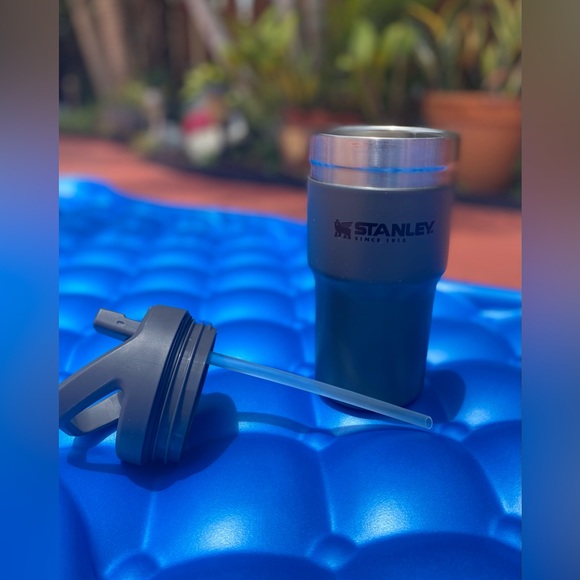 Stanley Flip Straw Tumbler - Picture 5 of 10